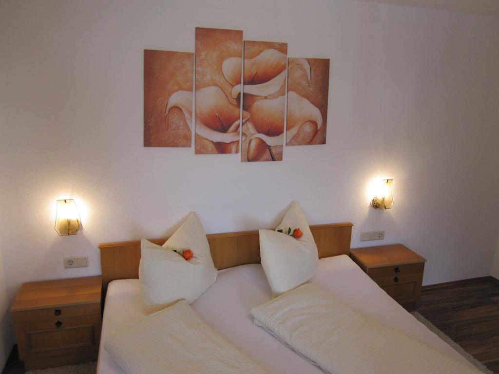 Haus Arosa Apartment Kappl  Phòng bức ảnh